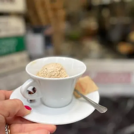 Magnifico Del 400 L'elisir D'amore Apartment *